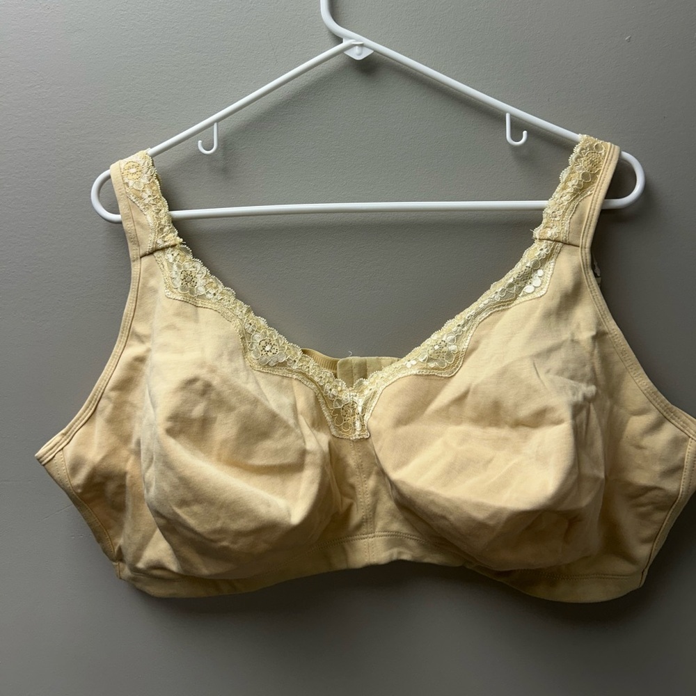 Telimusto Beige Lace Trim Full Coverage Bra‎ – 52D (NWT)